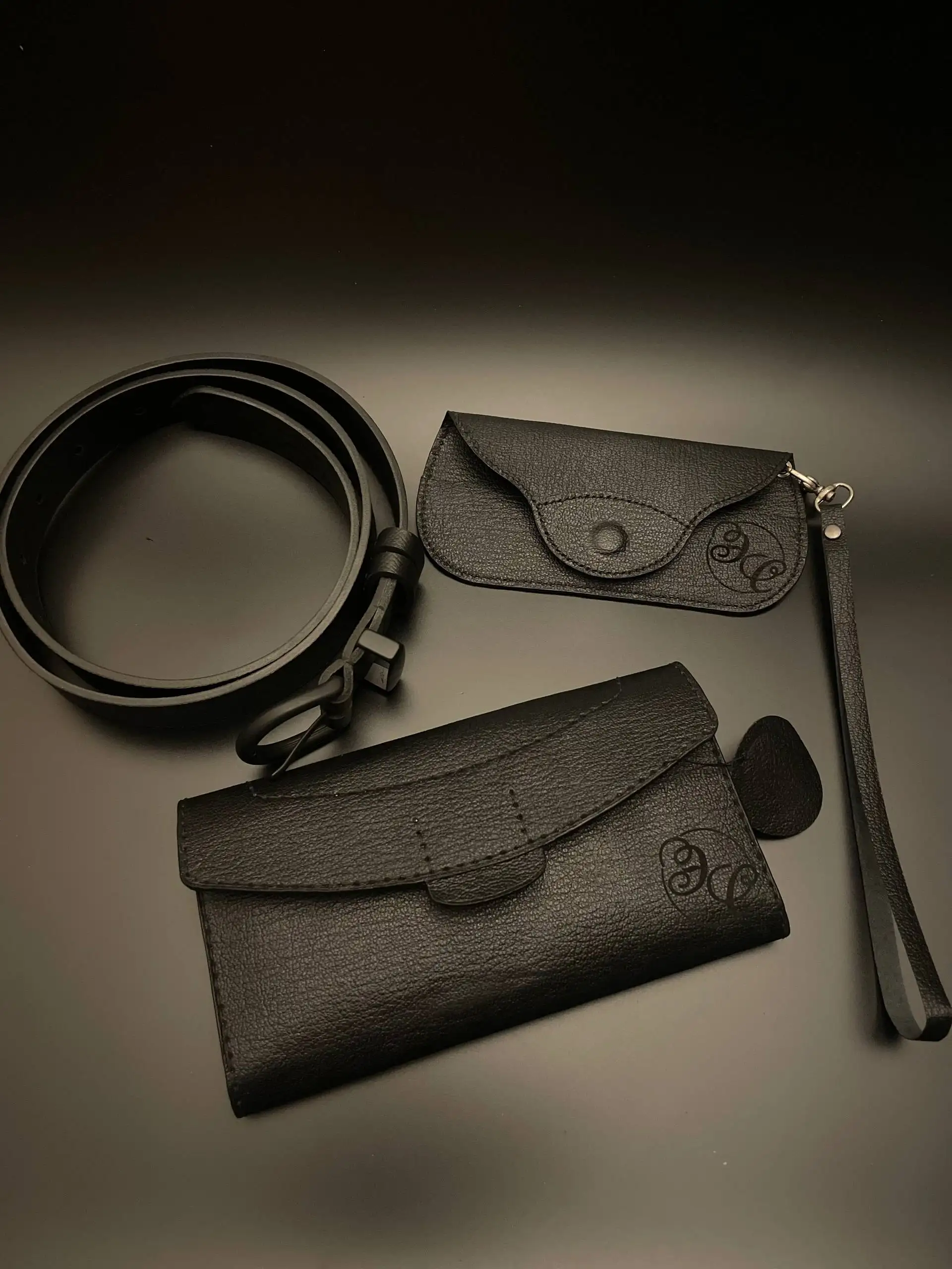 Мастер по созданию изделий из натуральной кожи - Ремесленные работы (Услуги) в Краснодар