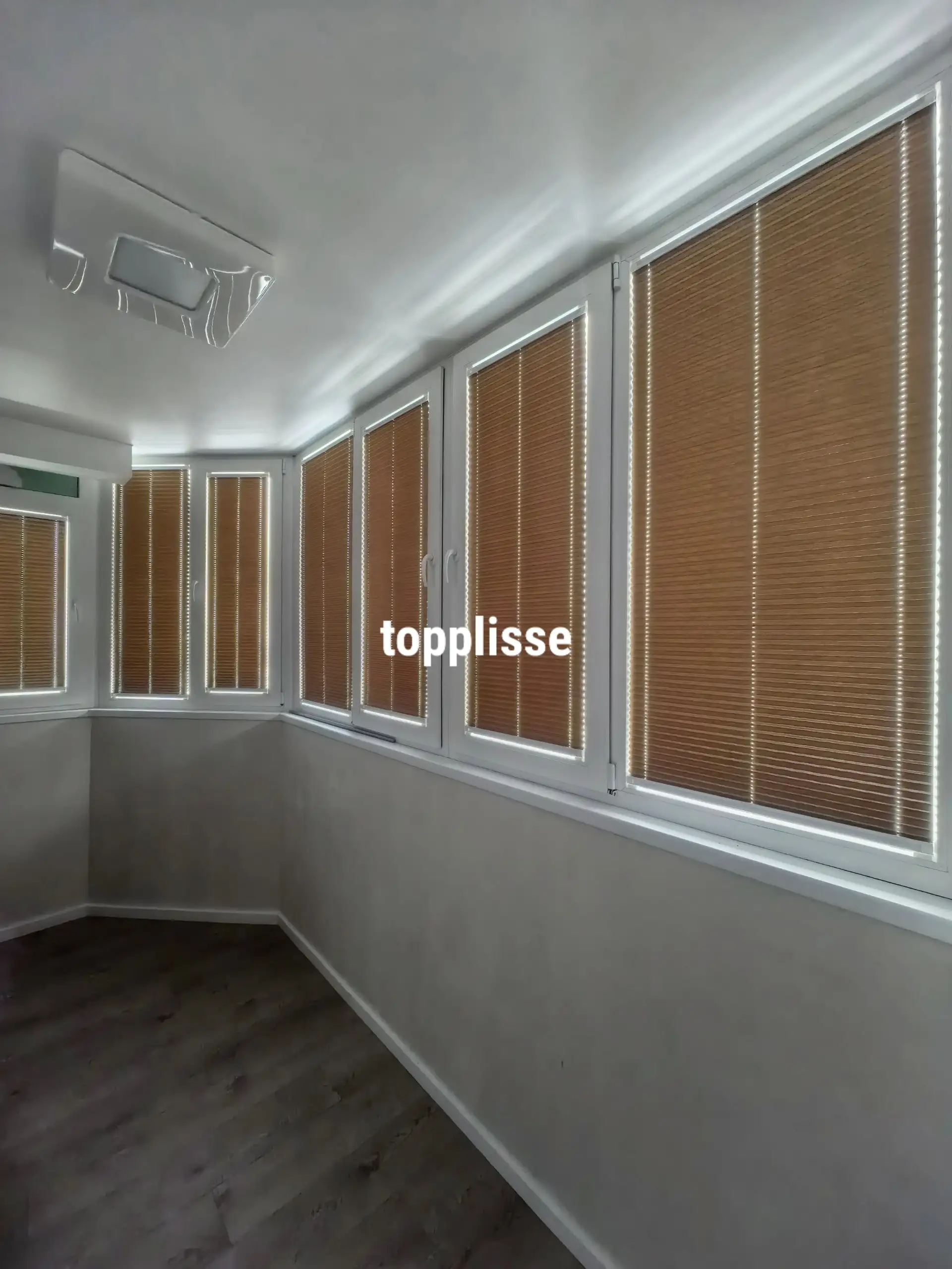 Установка штор плиссе Пеликан на балкон в ЖК Любимово - Ремонт и отделка (Услуги) в Краснодар