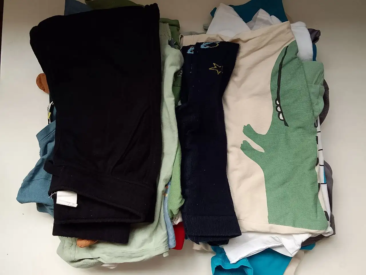 Колпачки и гирлянда для дня рождения - Товары для праздника (Барахолка) в Краснодар