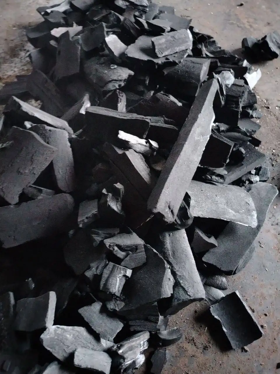 Натуральный березовый уголь от производителя в Вологодской области - Уголь (Барахолка) в Краснодар