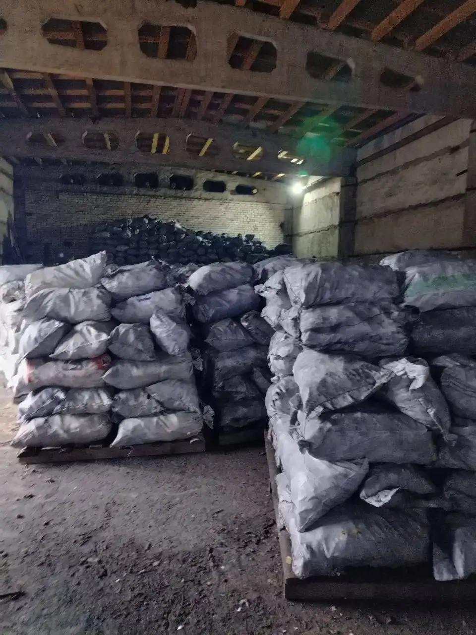 Натуральный березовый уголь от производителя в Вологодской области - Уголь (Барахолка) в Краснодар