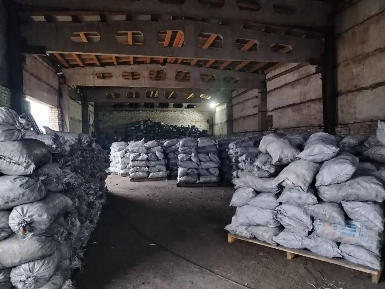 Натуральный березовый уголь от производителя в Вологодской области - Уголь (Барахолка) в Краснодар