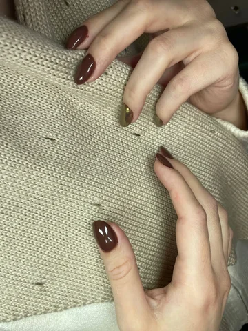 Услуги маникюра в студии - Полиграфические услуги в Краснодар