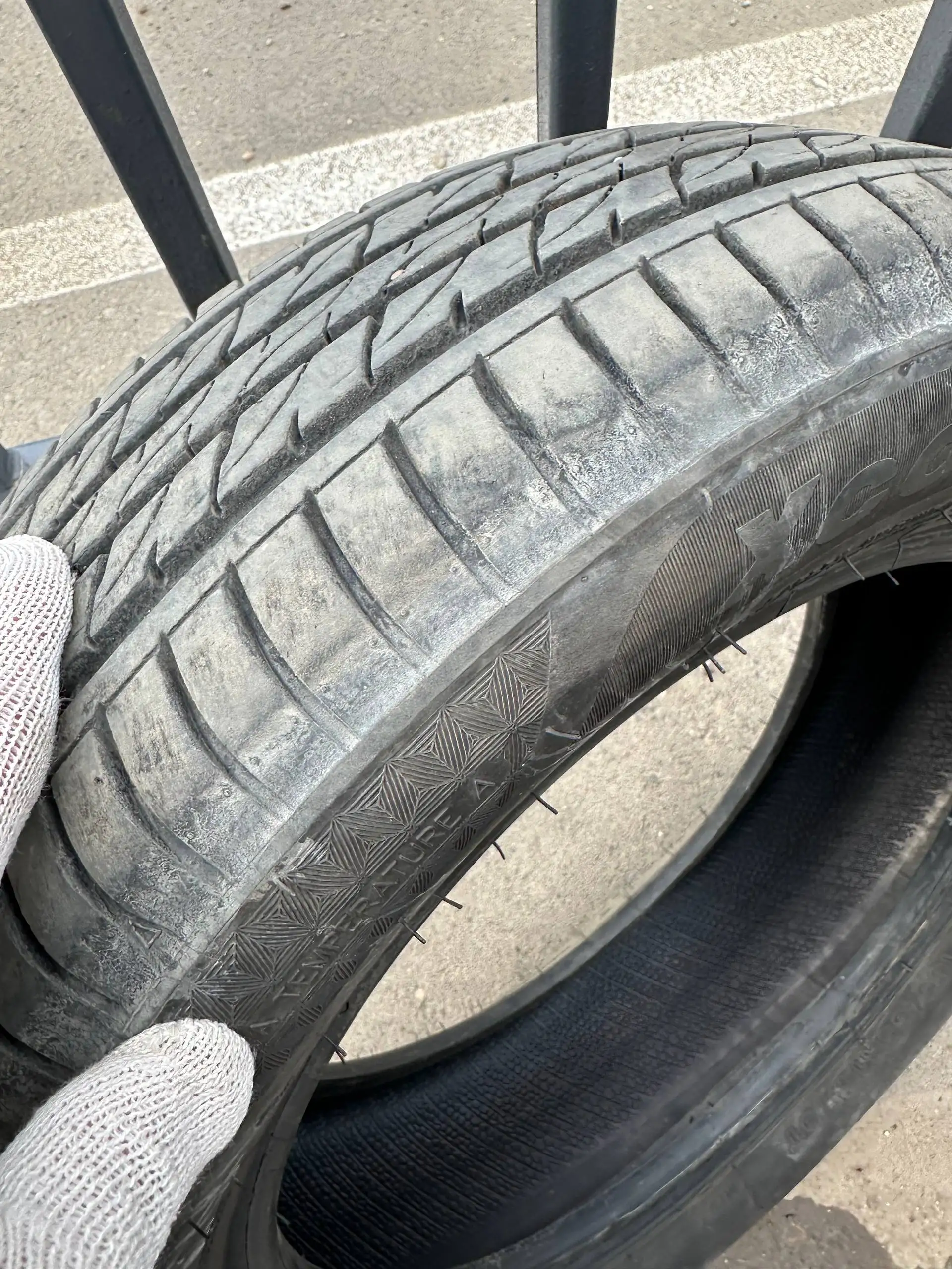 Продажа резины R14 24 года выпуска - Шины и диски (Авто) в Краснодар