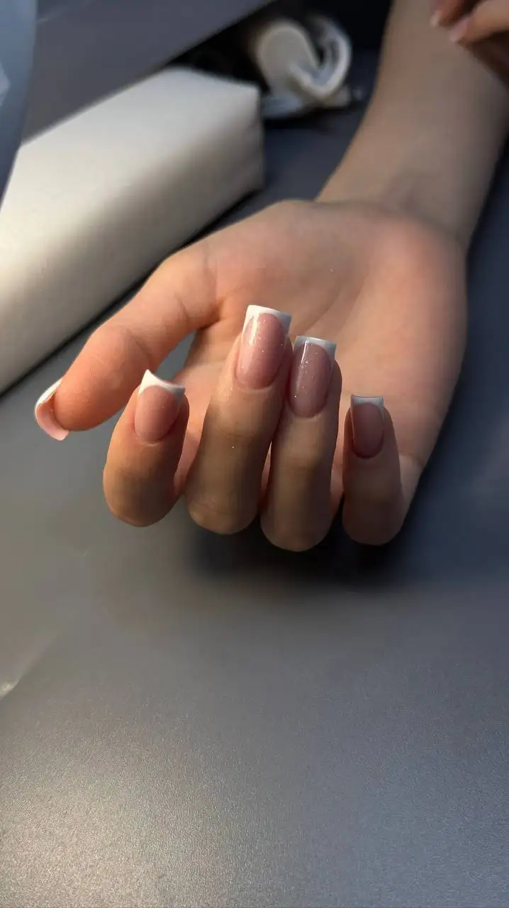 Маникюр с укреплением и наращивание ногтей - Маникюр (Услуги) в Краснодар