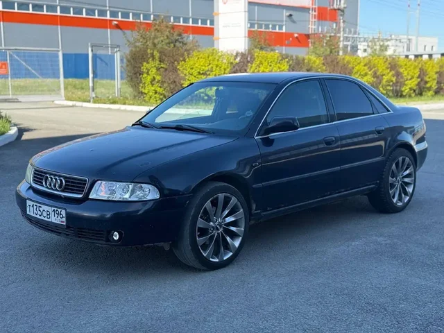 Продажа Audi A4 - Грузовые автомобили в Екатеринбург