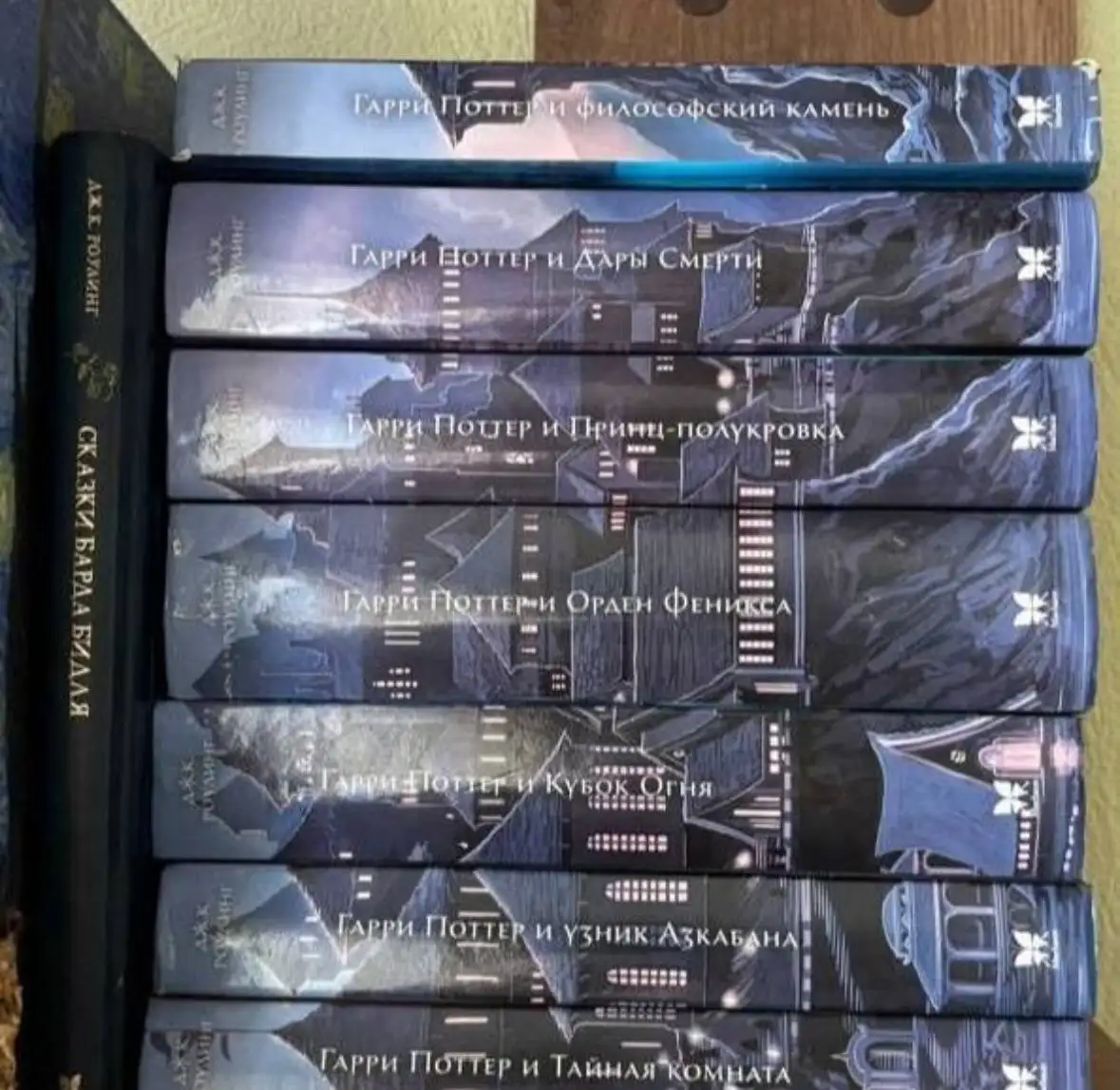 Продажа умной розетки и книг - Барахолка в Краснодар