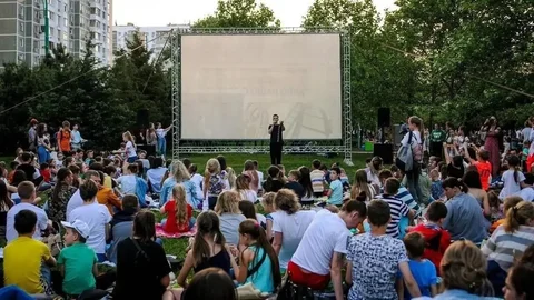 Кинопоказы под открытым небом «Кино нашего двора» в Краснодаре - Оборудование для кухни в Краснодар