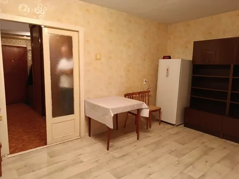 Сдам двухкомнатную просторную ленинградку - Недвижимость в Казань