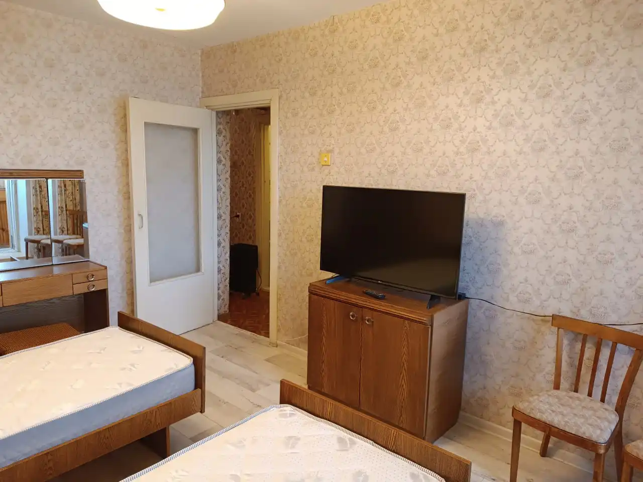 Сдам двухкомнатную ленинградку в Ново-Савиновском районе