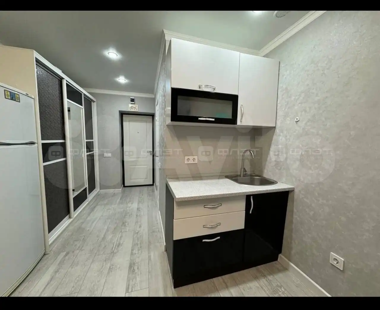 Студия в аренду на Белинского 27