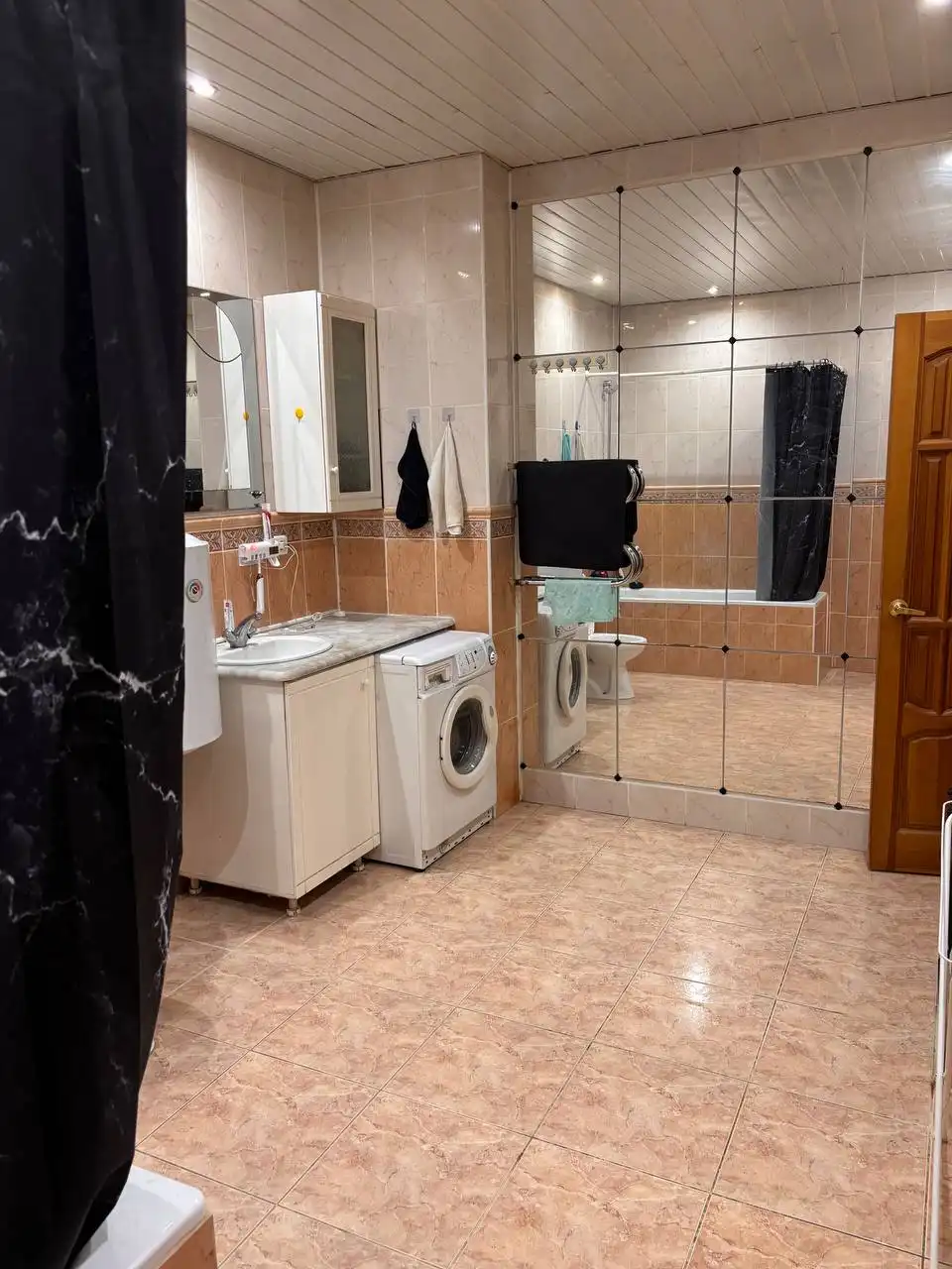 Сдам комнату в трёхкомнатной квартире в центре Казани