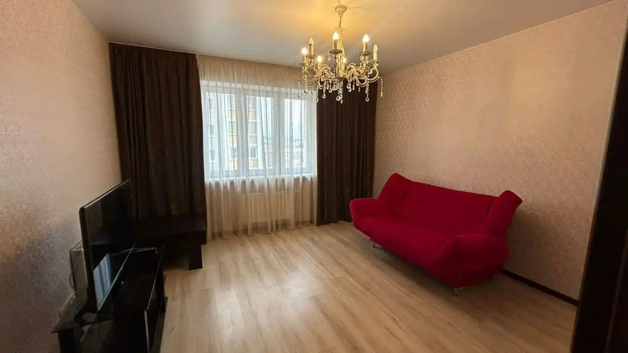 Сдается просторная 2-комнатная квартира 64 кв.м в Казани