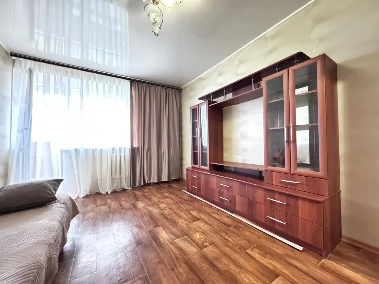 Аренда трехкомнатной квартиры в Научном городке Казани