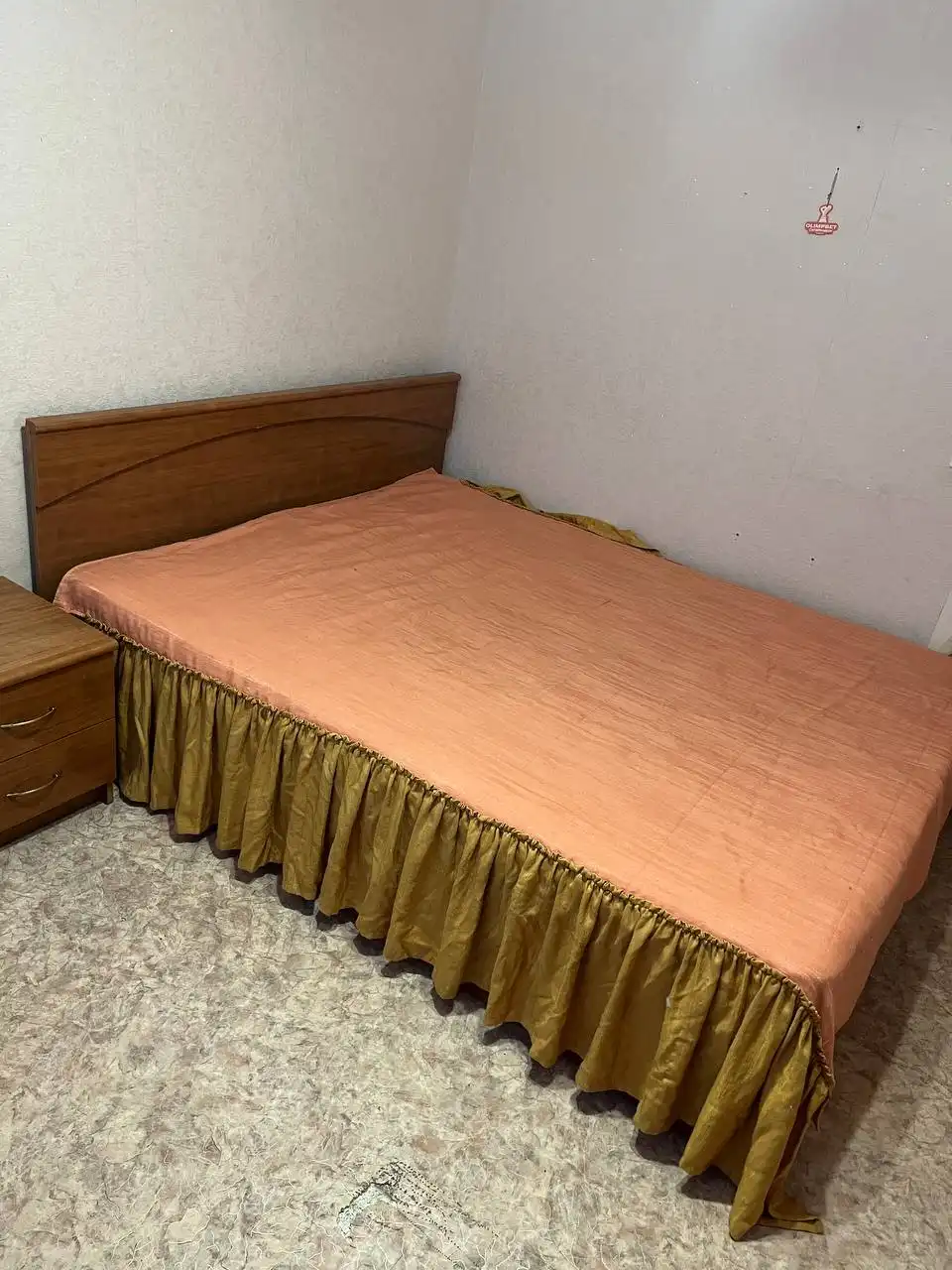 Сдается комната в трехкомнатной квартире на Чистопольской 12 - Аренда комнат (Недвижимость) в Казань