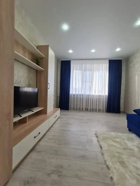 Сдам квартиру в Советском районе Казани - Аренда посуточная в Казань