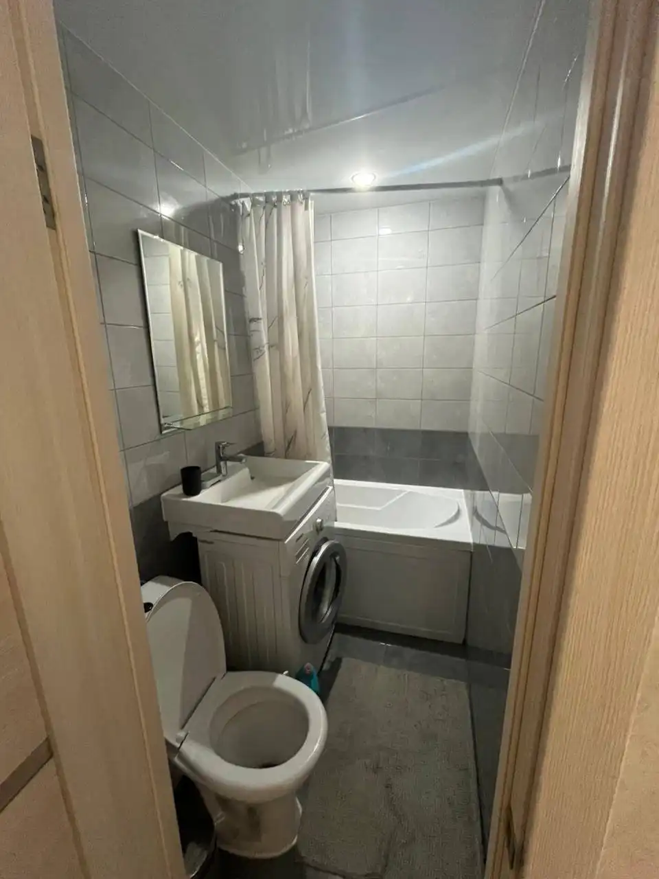 Сдам гостинку с ремонтом на Авангардной - Аренда жилья (Недвижимость) в Казань