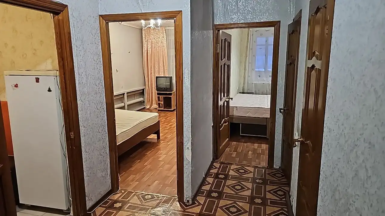 Сдам 2-комнатную квартиру на Клары Цеткин 33 - Аренда квартир (Недвижимость) в Казань