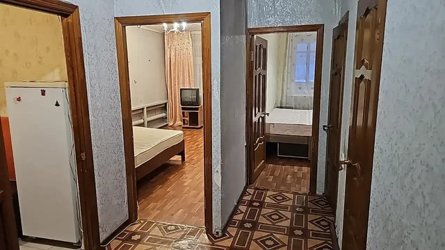 Сдам 2-комнатную квартиру на Клары Цеткин 33 - Снять в Казань