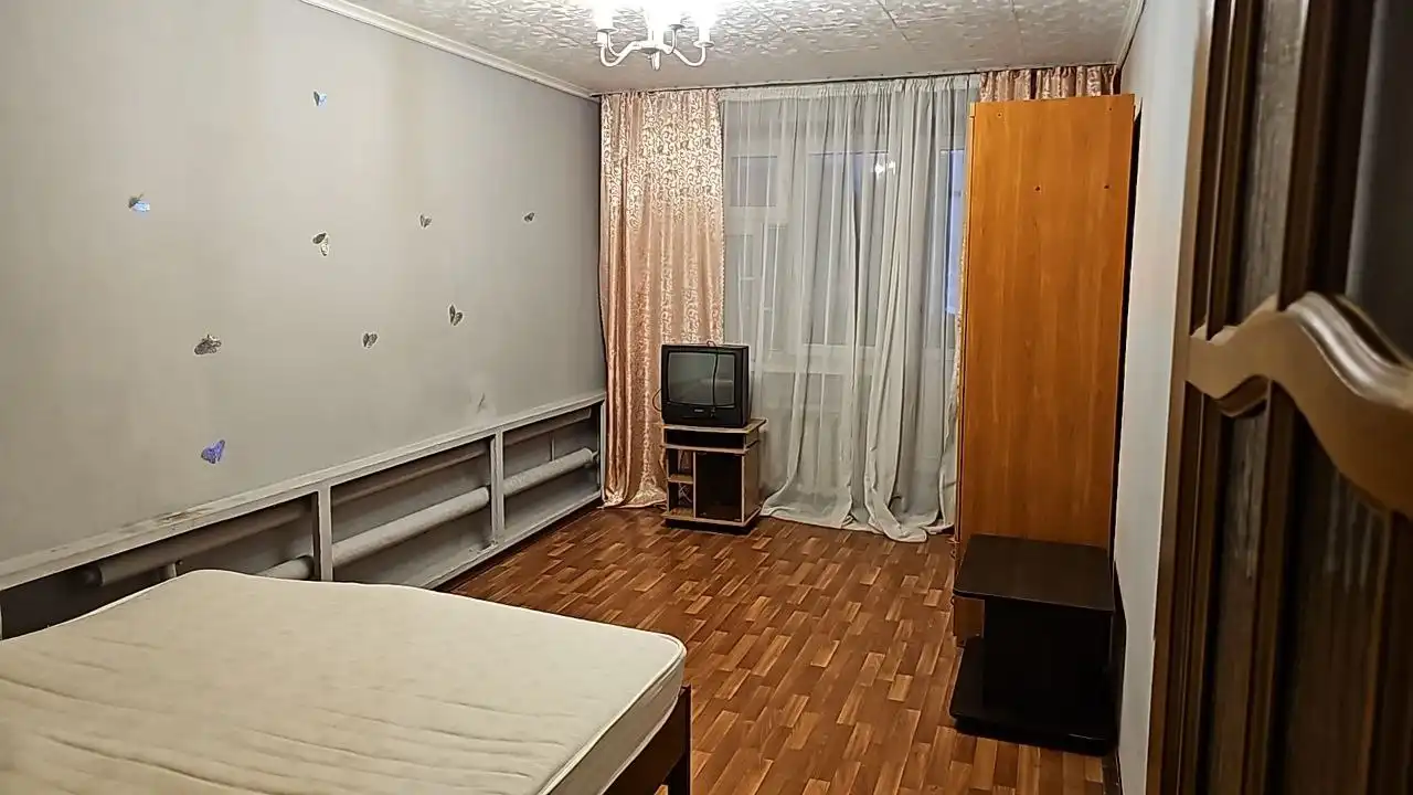 Сдам 2-комнатную квартиру на Клары Цеткин 33 - Аренда квартир (Недвижимость) в Казань