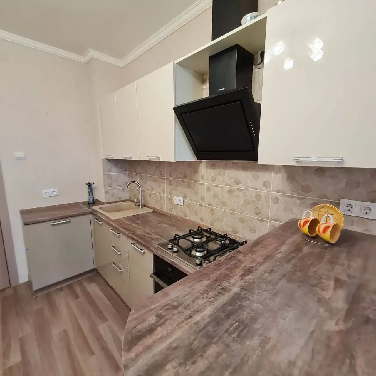 Сдам квартиру в Ново-Савиновском районе Казани - Аренда квартир (Недвижимость) в Казань