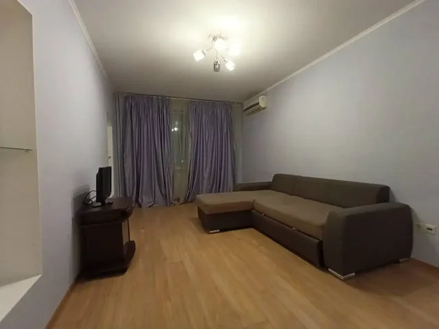 Сдам комнату в двухкомнатной квартире на улице Минская 12 - Дома в Казань