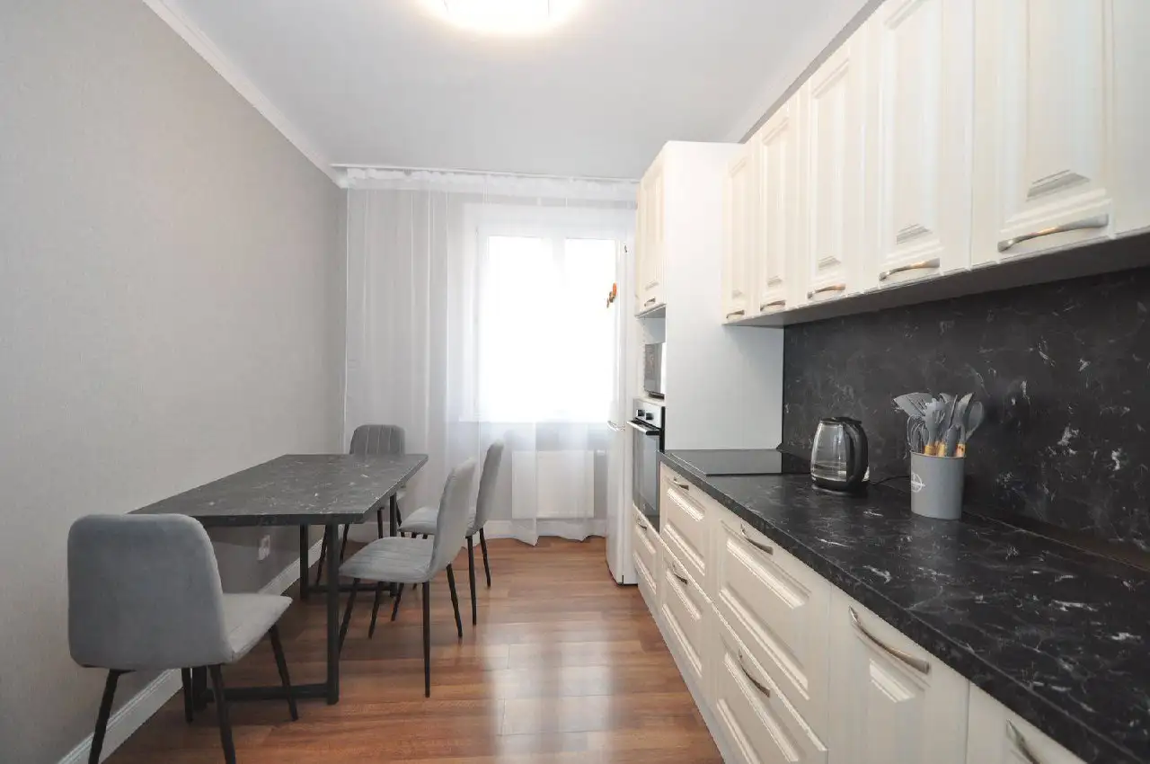 Сдается трехкомнатная квартира на улице Космонавтов в ЖК «Созвездие» - Аренда квартир (Недвижимость) в Казань