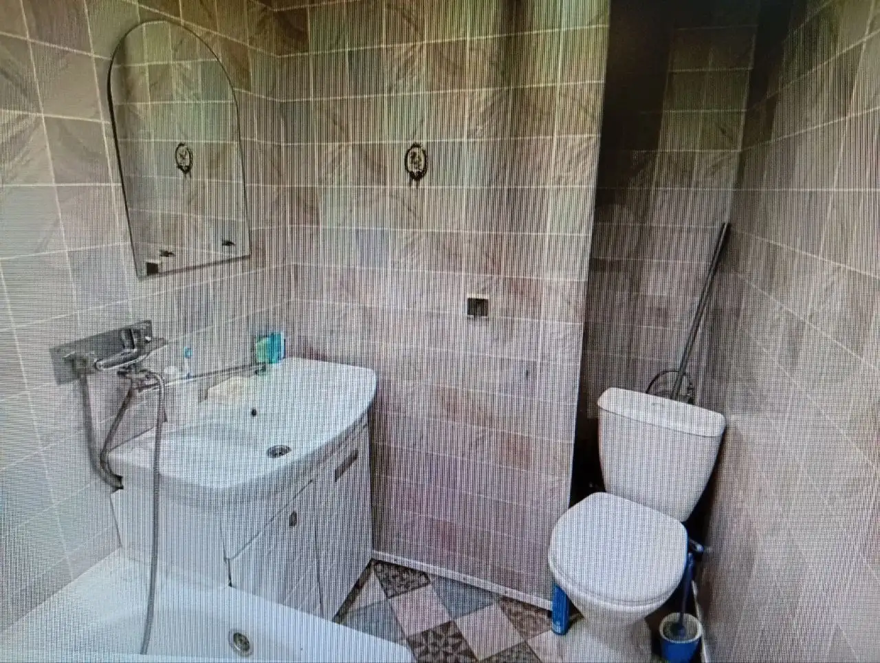 Сдается 1 комнатная квартира на длительный срок - Аренда (Недвижимость) в Казань