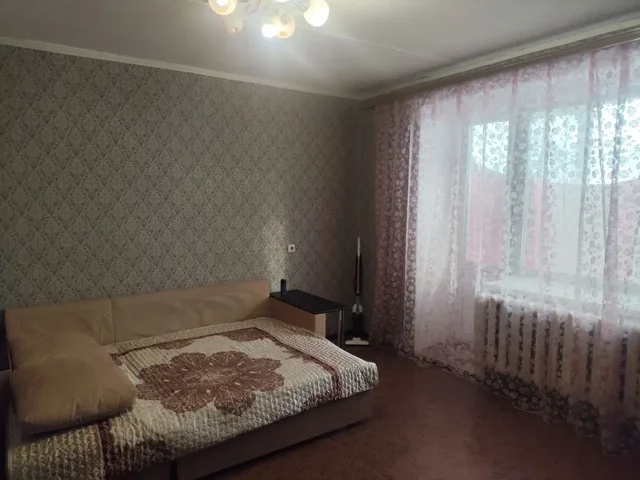 Сдам комнату в однокомнатной квартире в Казани - Коммерческая в Казань