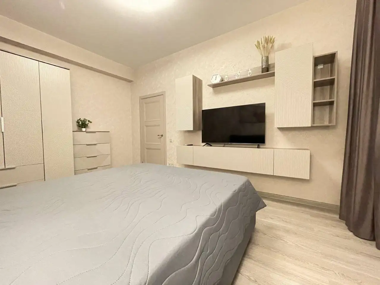 Сдается просторная однокомнатная квартира на Проспекте Ямашева - Аренда квартир (Недвижимость) в Казань