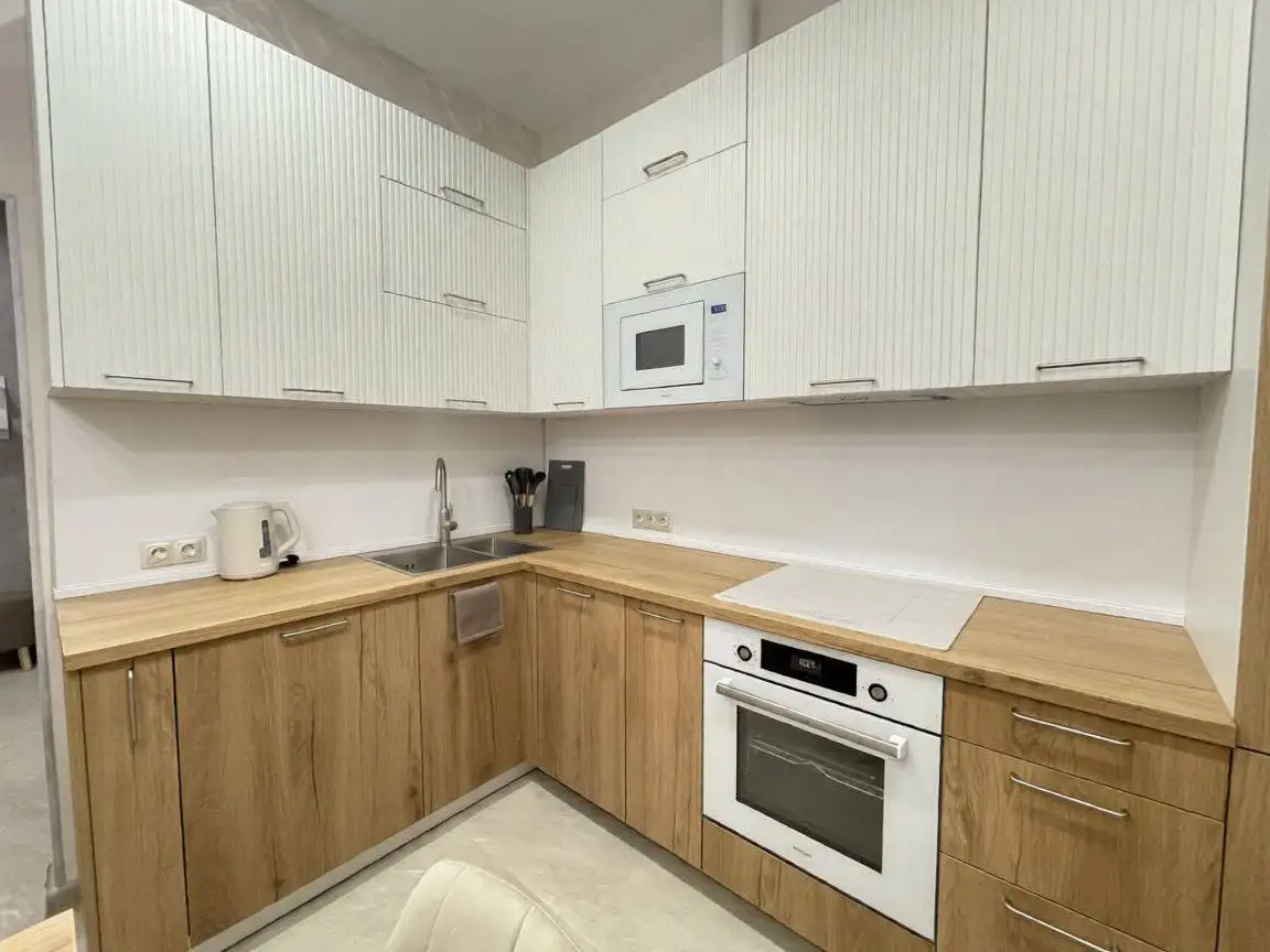 Сдается просторная однокомнатная квартира на Проспекте Ямашева - Аренда квартир (Недвижимость) в Казань