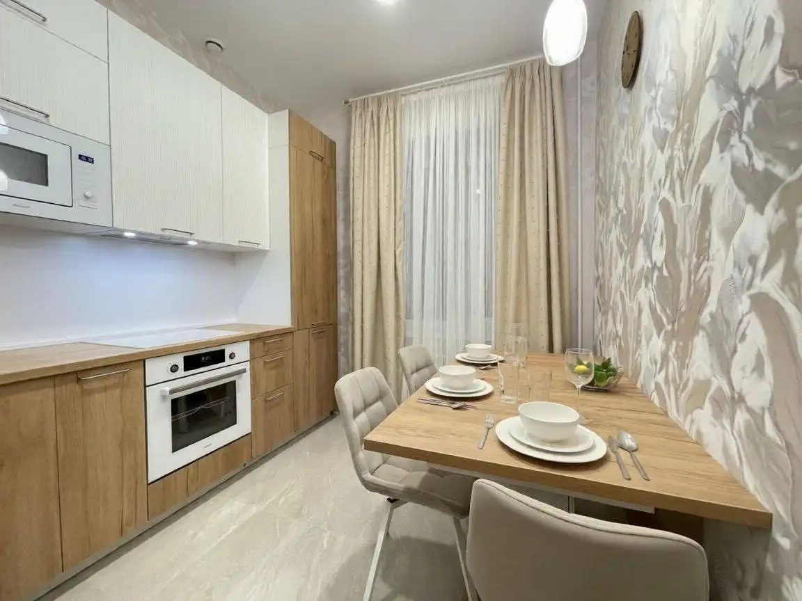 Сдается просторная однокомнатная квартира на Проспекте Ямашева - Аренда квартир (Недвижимость) в Казань