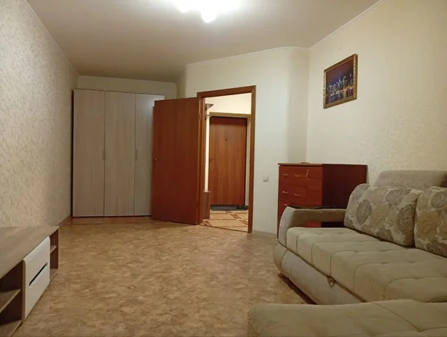 Сдам 1 комнатную квартиру в Кировском районе Казани - Аренда квартир, комнат в Казань