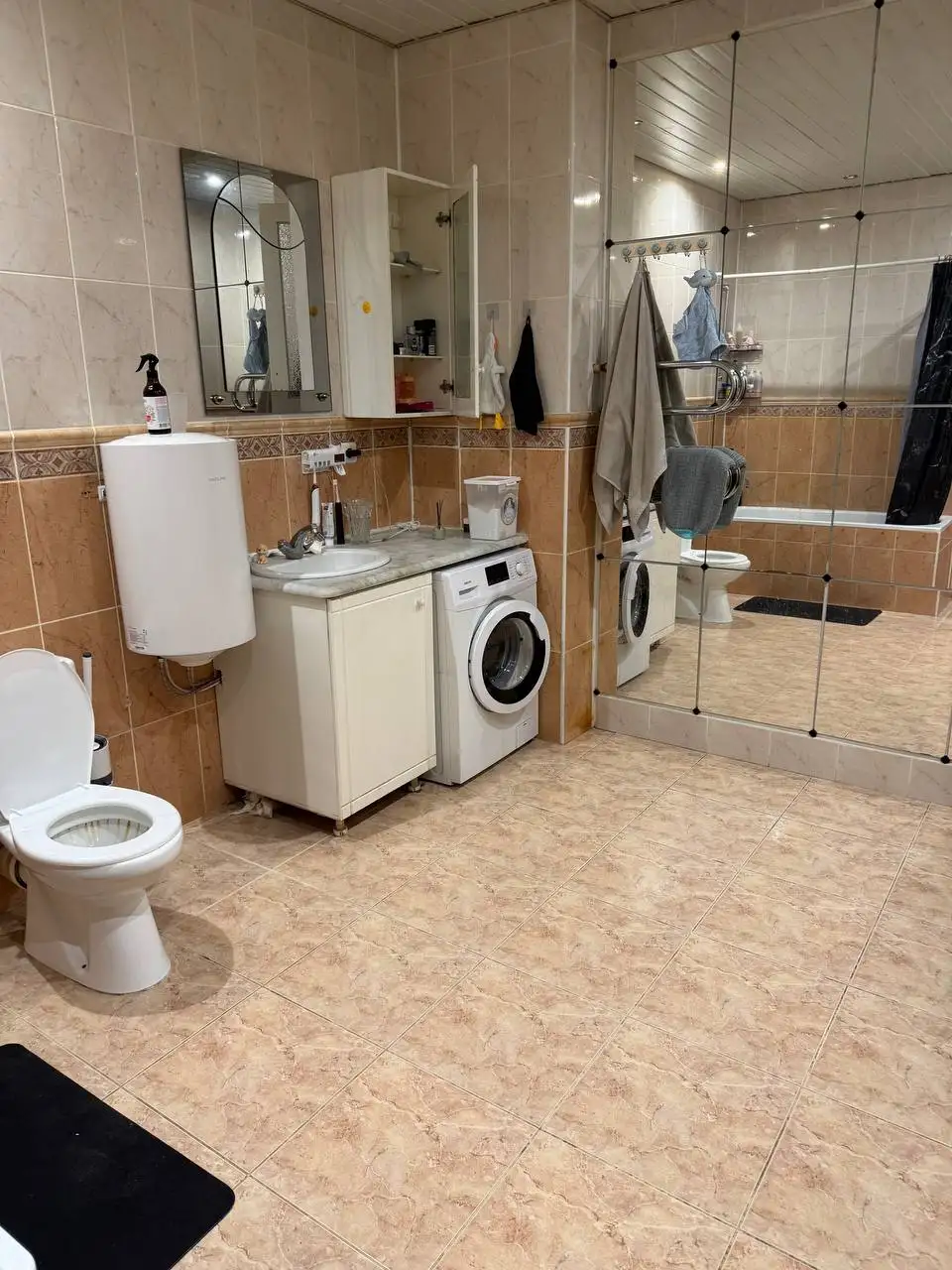 Сдается комната в трехкомнатной квартире в центре Казани - Аренда жилья (Недвижимость) в Казань