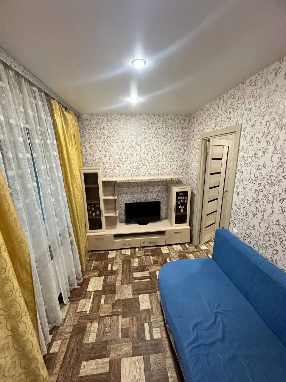 Сдается трехкомнатная квартира в жилом комплексе Светлая Долина - Аренда квартир (Недвижимость) в Казань