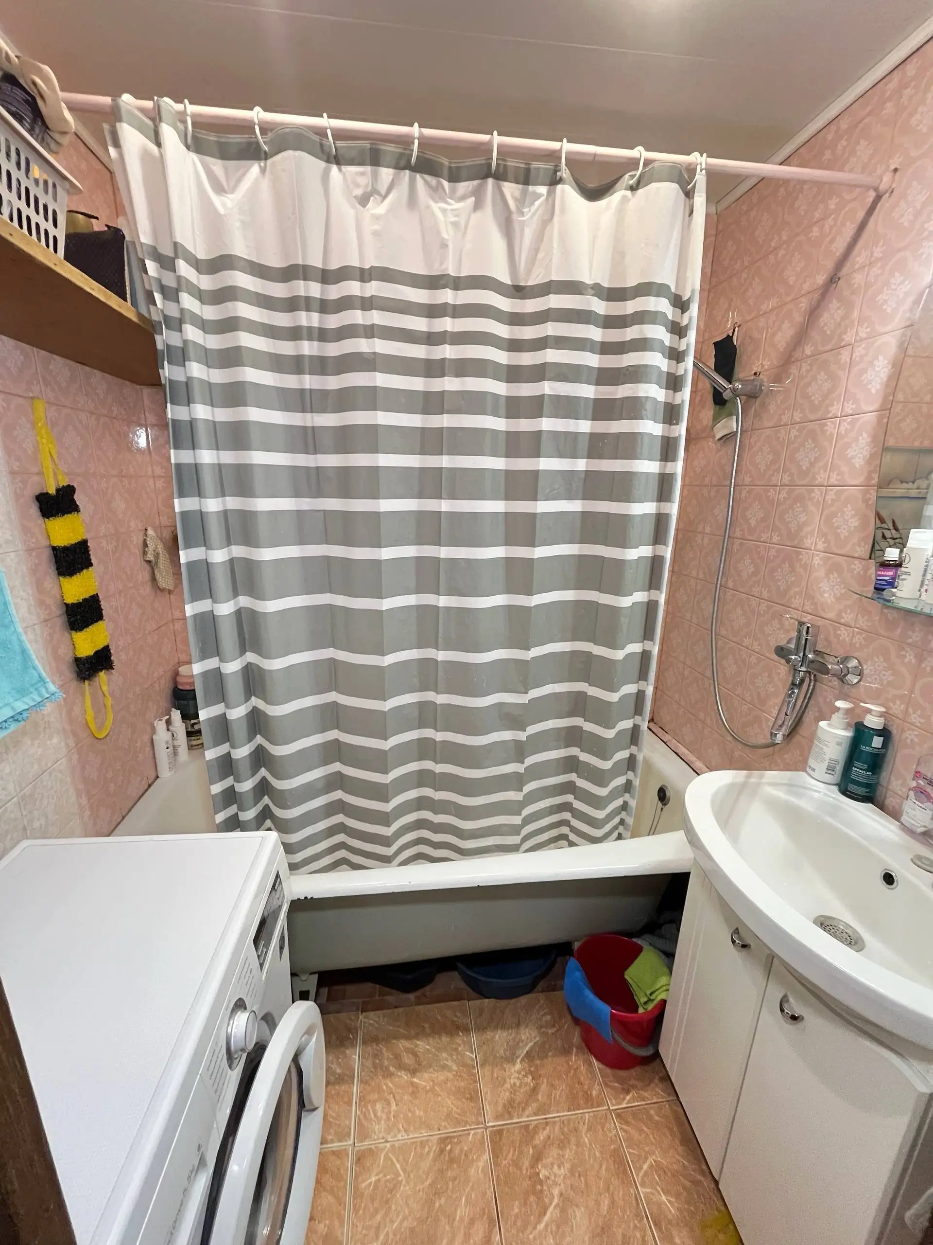 Ищу соседку для 2-комнатной квартиры - Аренда квартир (Недвижимость) в Казань