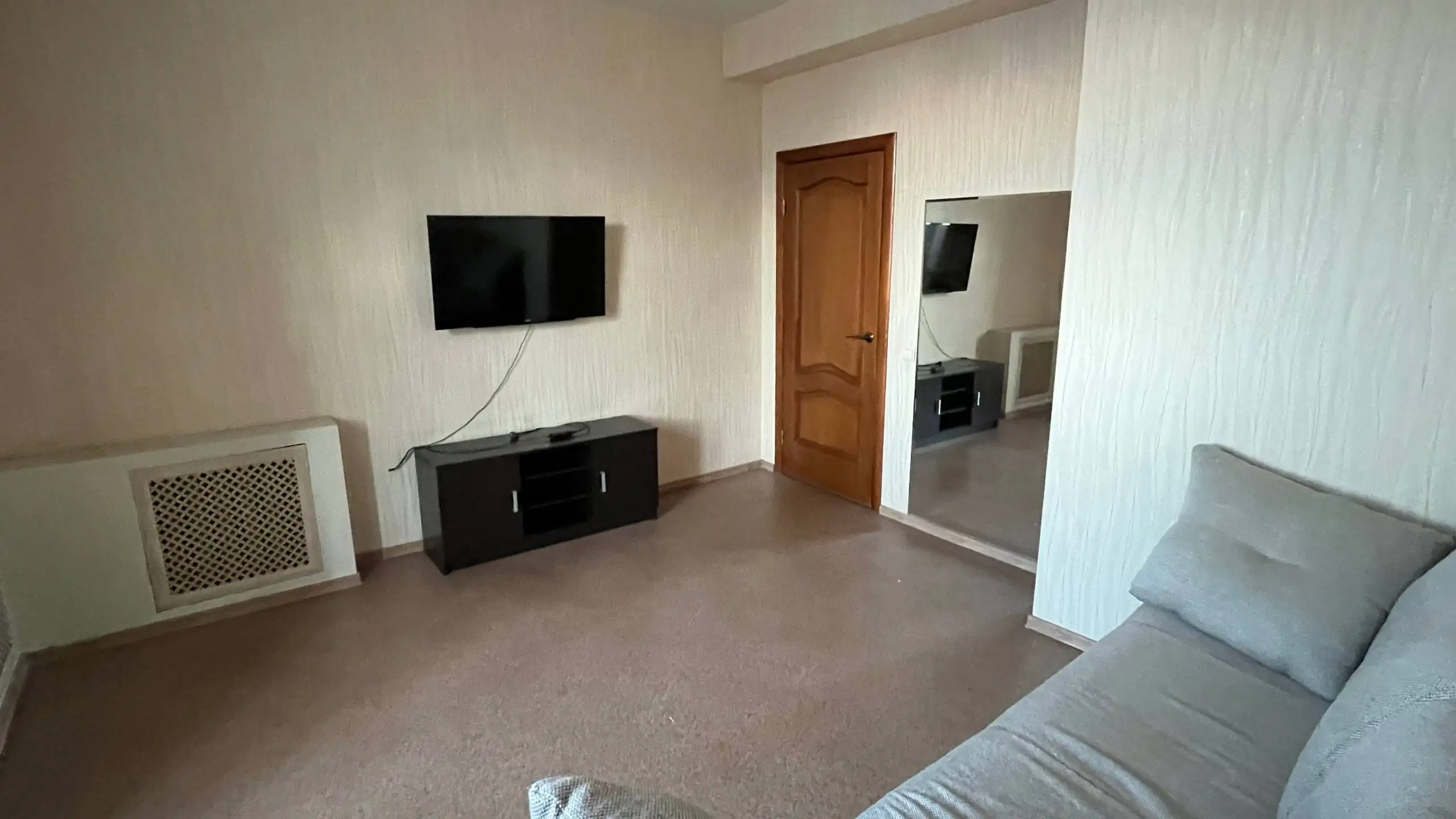 Аренда 2-комнатной квартиры 50 кв.м. в сталинке в Казани - Аренда (Недвижимость) в Казань