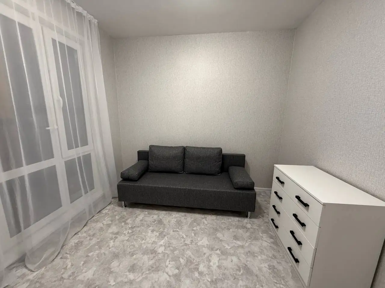 Сдается евротрёшка 57 кв.м на долгий срок в Казани - Аренда квартир (Недвижимость) в Казань