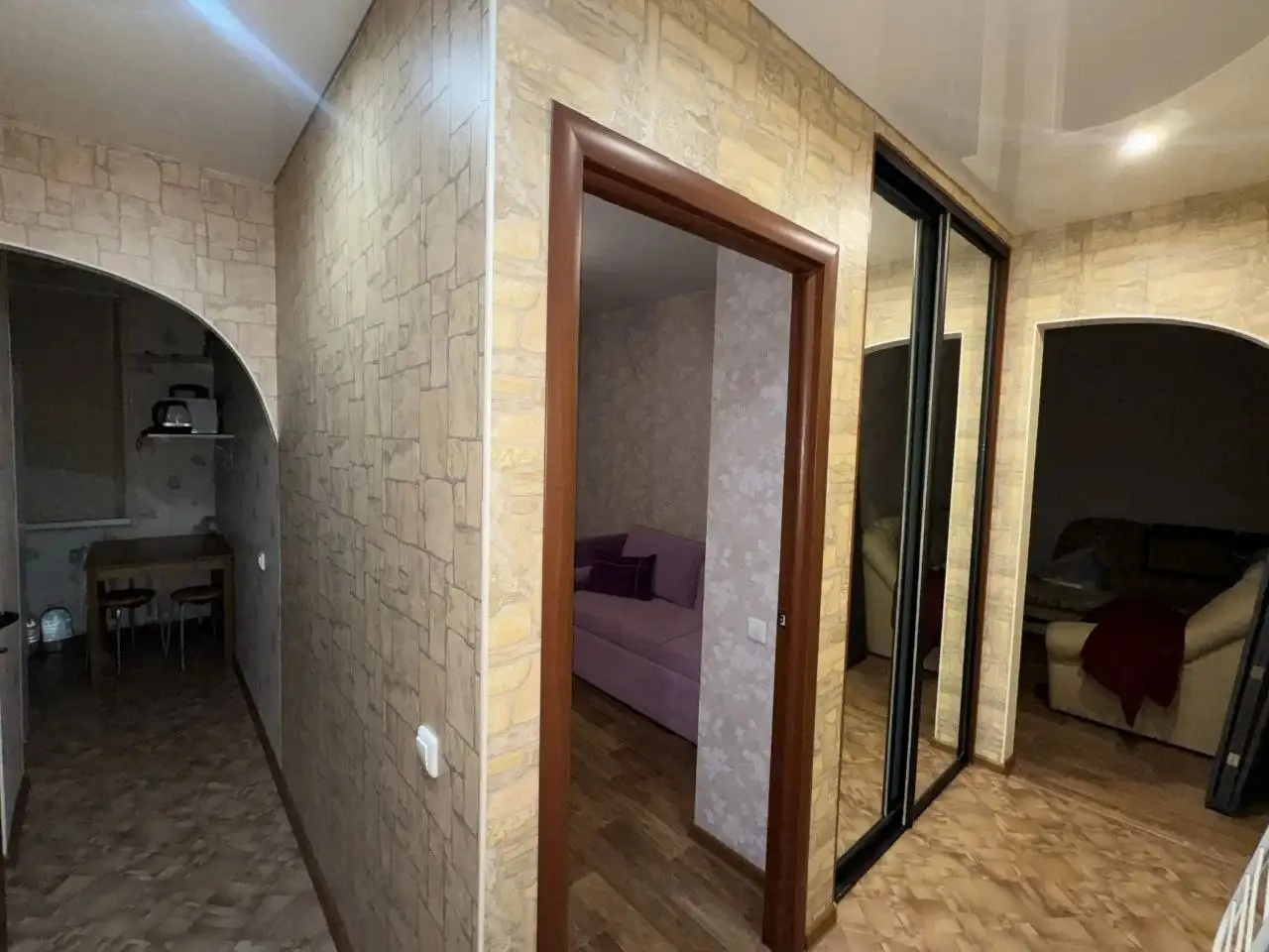 Ищу соседку в двухкомнатной квартире - Аренда комнаты (Недвижимость) в Казань