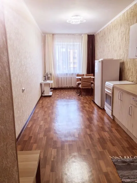 Сдается евродвушка на Абсалямова 13 - Аренда комнат в Казань