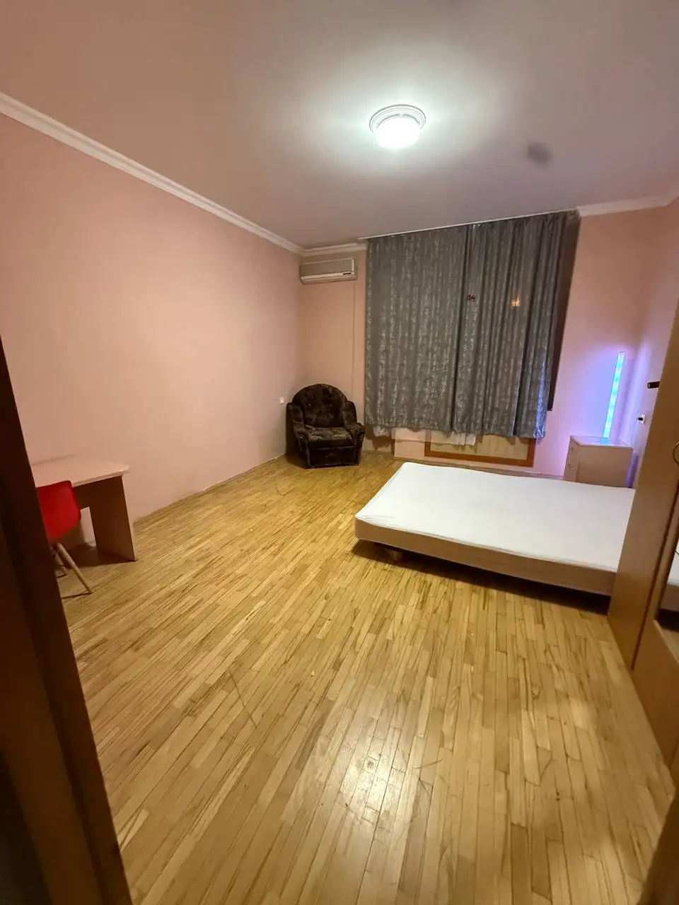 Сдается комната в центре Казани - Квартиры (Недвижимость) в Казань