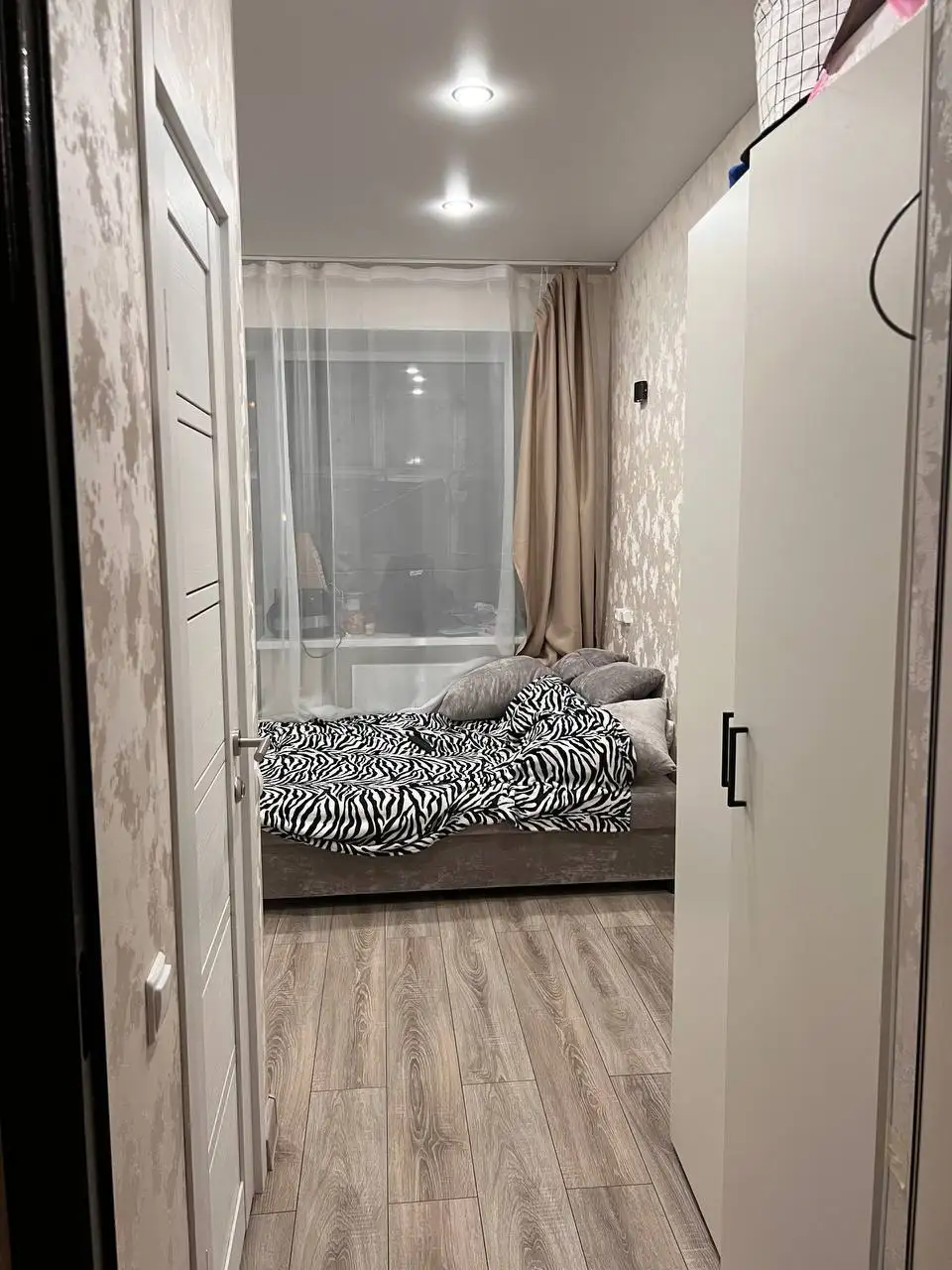 Сдается гостинка 17.3 кв.м., Казань - Квартиры (Недвижимость) в Казань