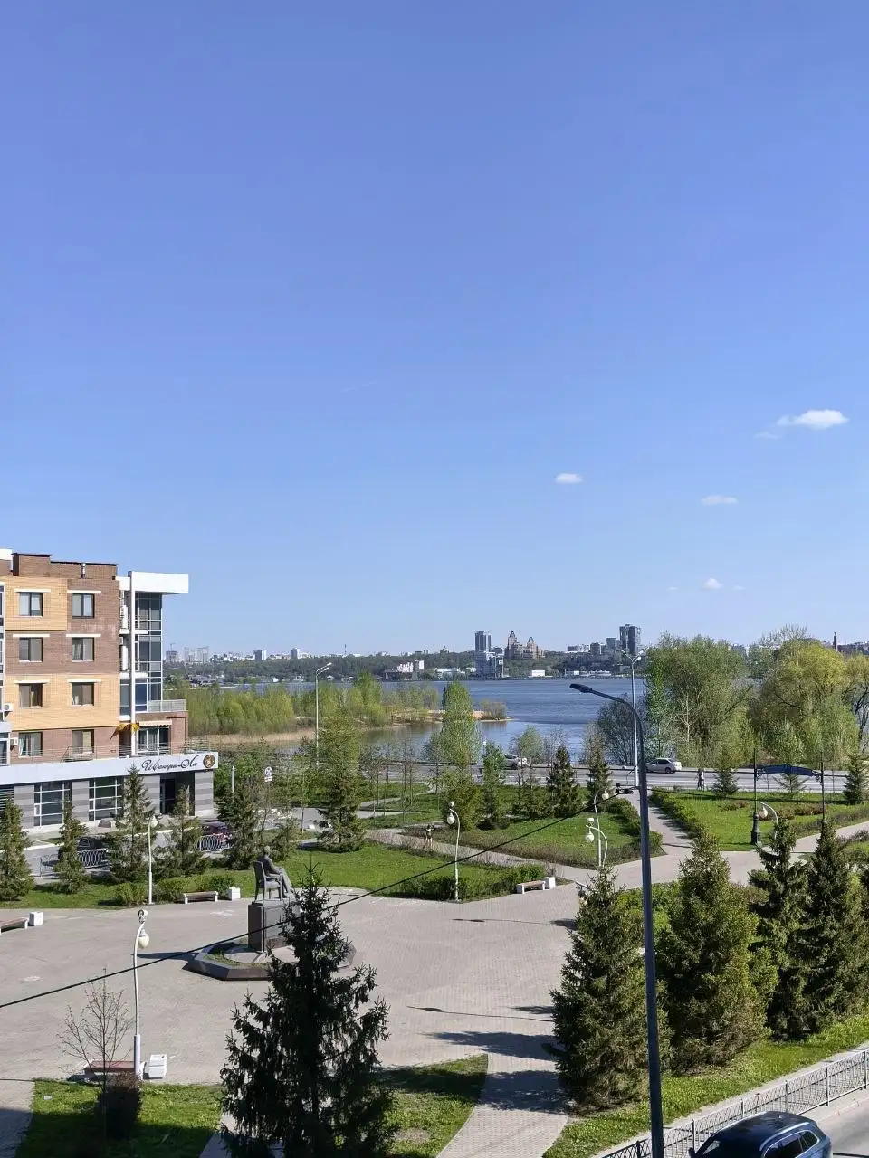 Сдам евродвушку на Абсалямова 13 - Квартиры посуточно (Недвижимость) в Казань