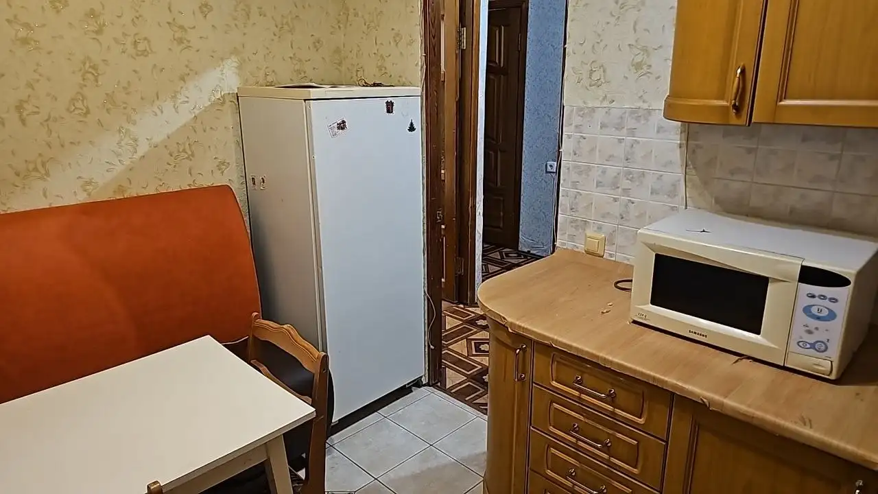 Сдается 2-комнатная квартира на Клары Цеткин 33 - Квартиры (Недвижимость) в Казань