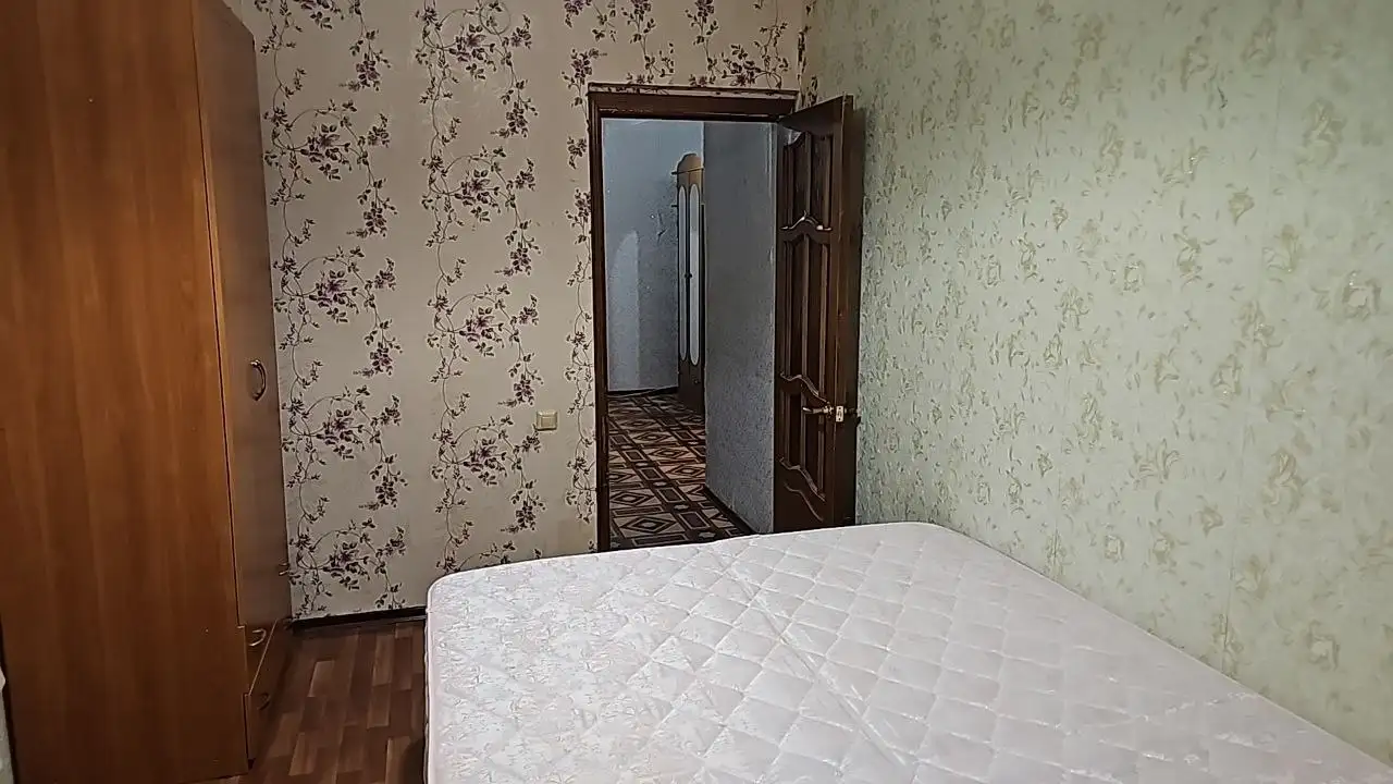 Сдается 2-комнатная квартира на Клары Цеткин 33 - Квартиры (Недвижимость) в Казань