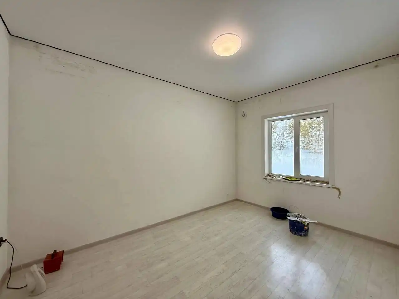 Уютный дом с красивыми соснами на участке в Иркутском районе - Дома (Недвижимость) в Иркутск