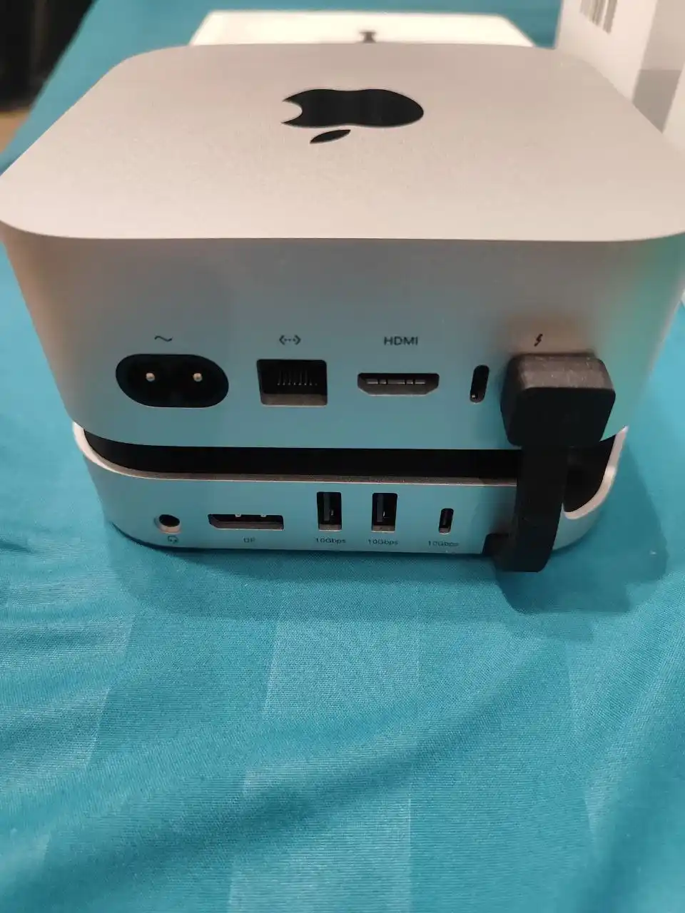 Продажа Mac Mini M4 с аксессуарами