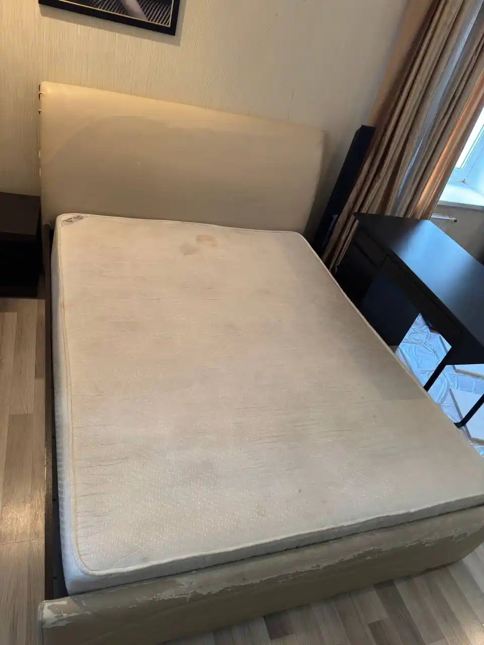 Отдам за шоколадку