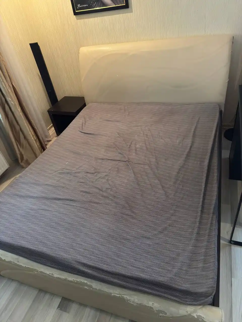 Отдам за шоколадку