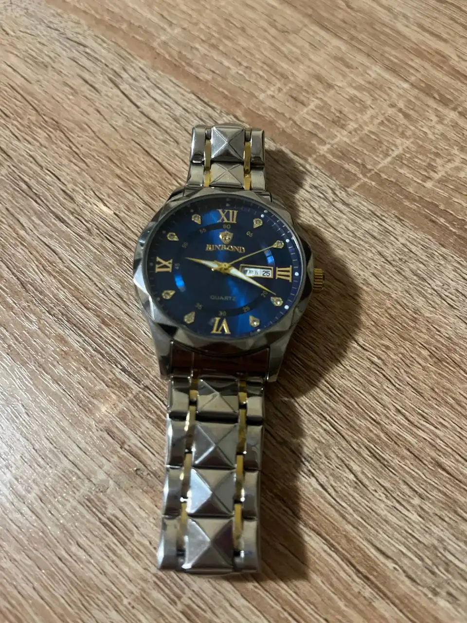 Продам часы